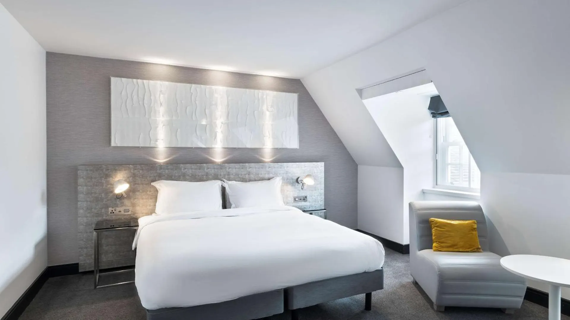 Radisson Blu Hotel, Edinburgh City Centre 호텔